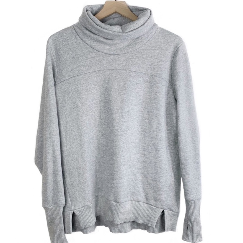 ALO Yoga Haze Long Sleeve Sweatshirt - Picture 3 of 8